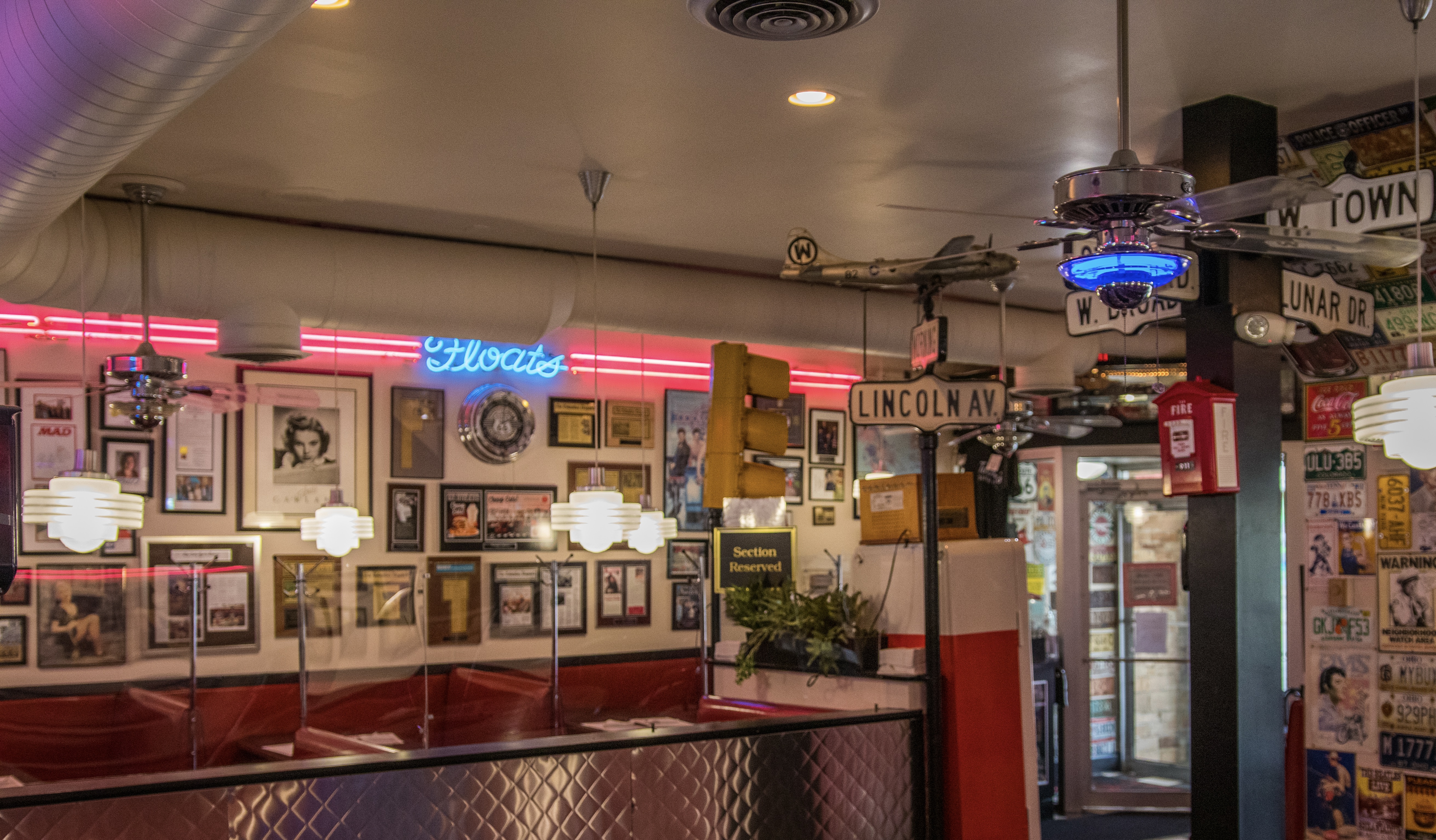 Inside Tommy's Diner
